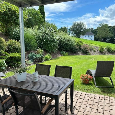 Ruhige Ferienwohnung Mit Terrasse Fuer 2 Personen Vohenstrauss Dış mekan fotoğraf