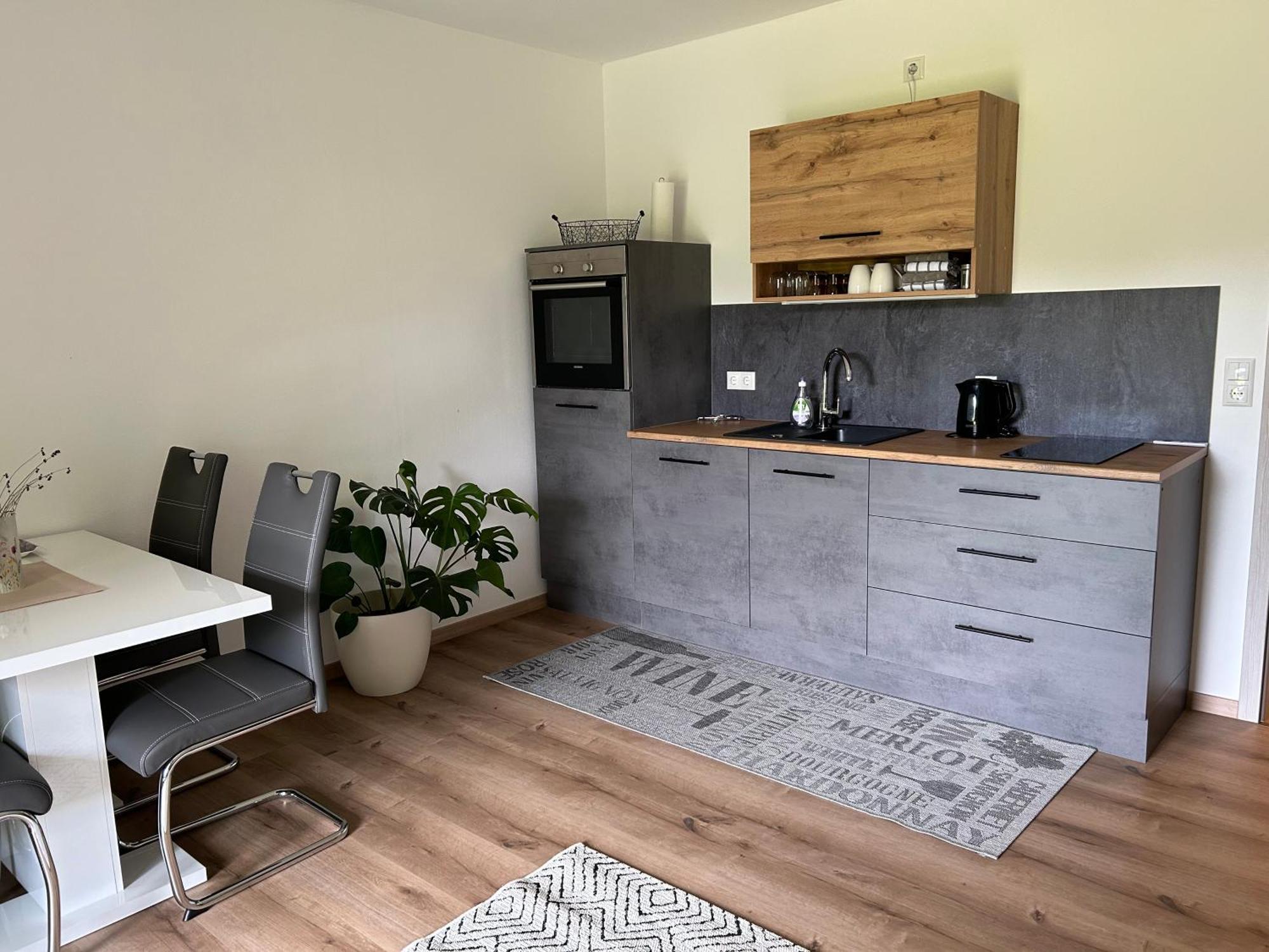 Ruhige Ferienwohnung Mit Terrasse Fuer 2 Personen Vohenstrauss Dış mekan fotoğraf