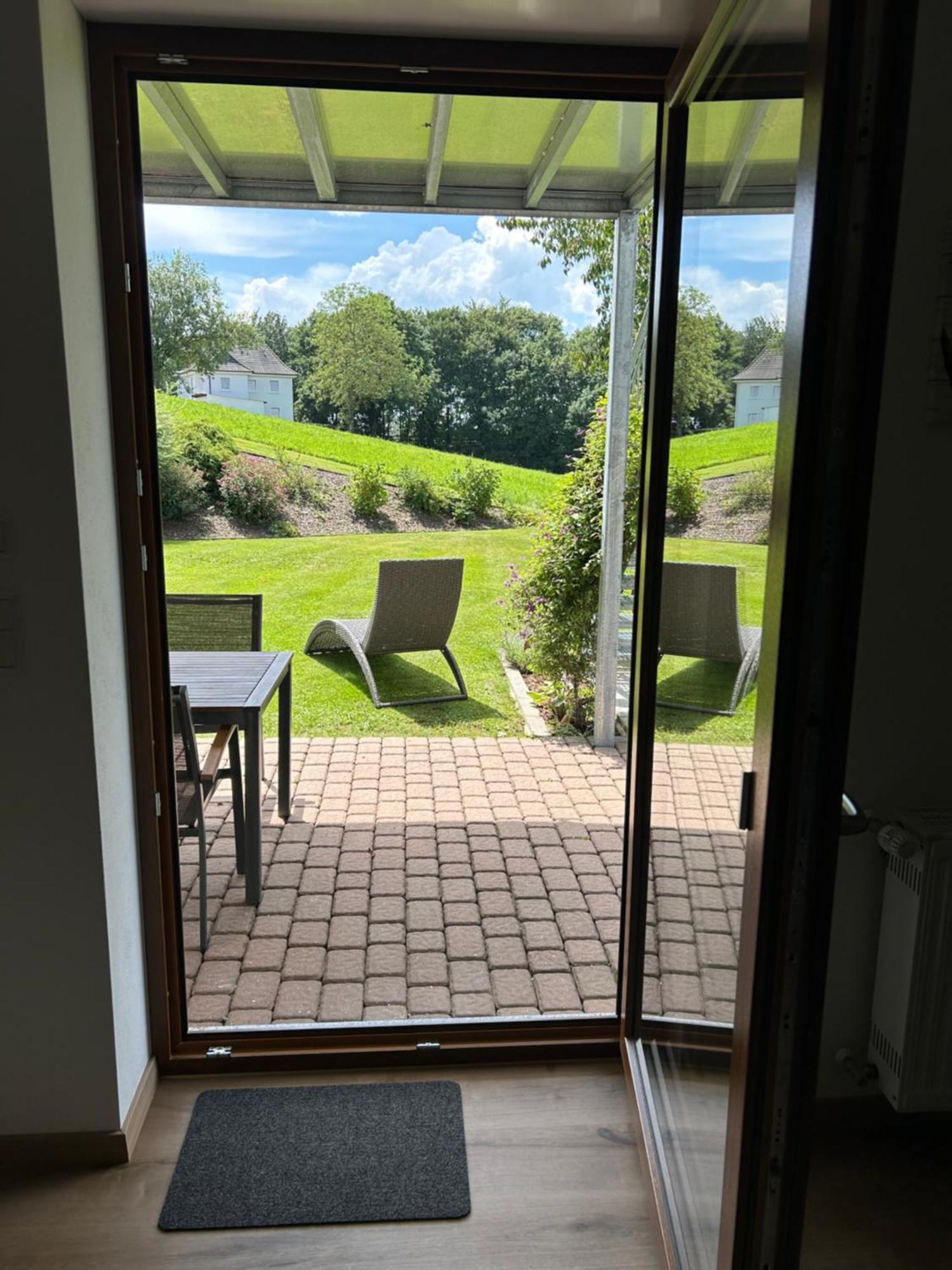 Ruhige Ferienwohnung Mit Terrasse Fuer 2 Personen Vohenstrauss Dış mekan fotoğraf
