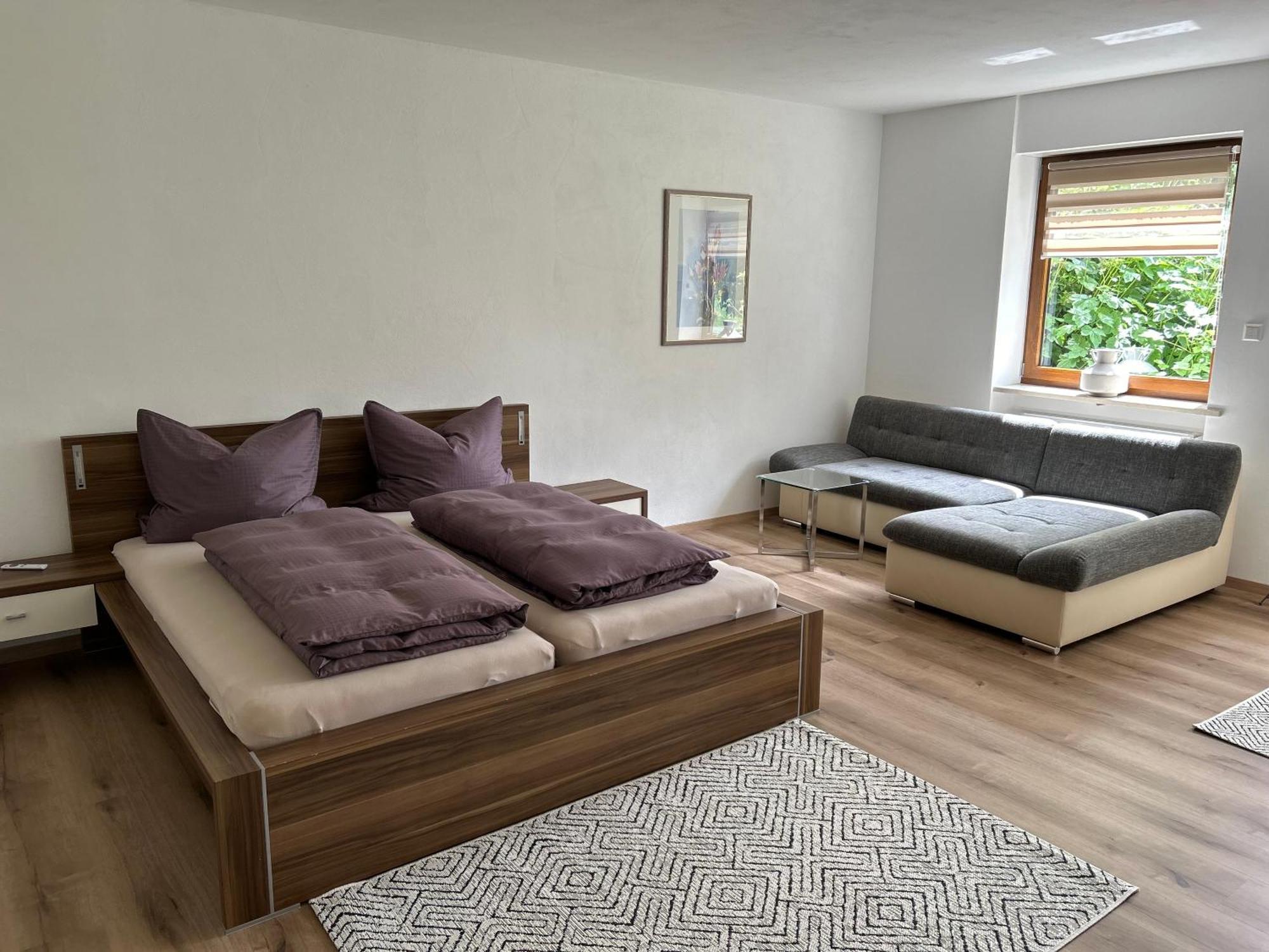 Ruhige Ferienwohnung Mit Terrasse Fuer 2 Personen Vohenstrauss Dış mekan fotoğraf